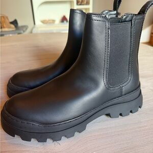 Zara Black Chunky Chelsea Boots